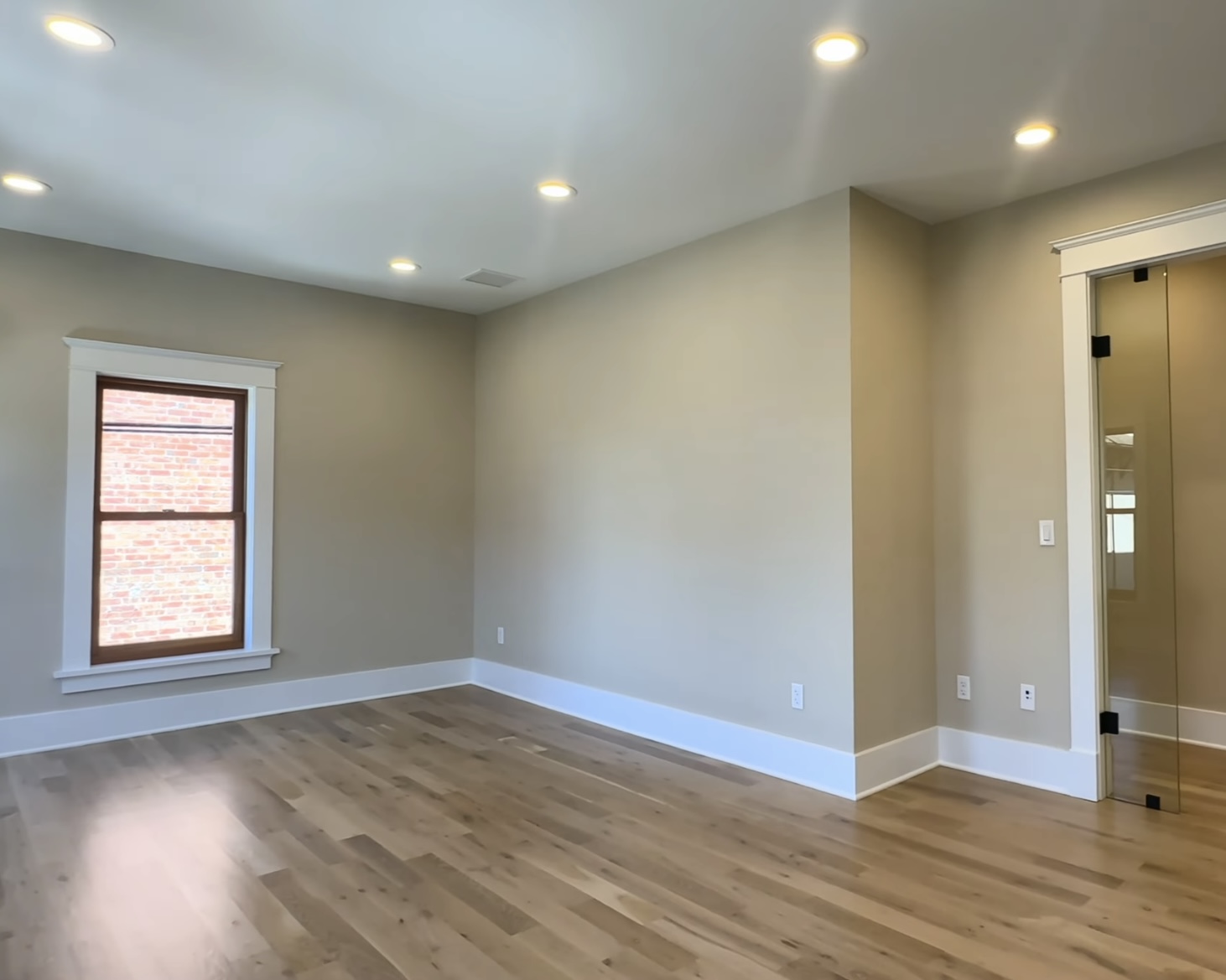 Modern bedroom flooring
