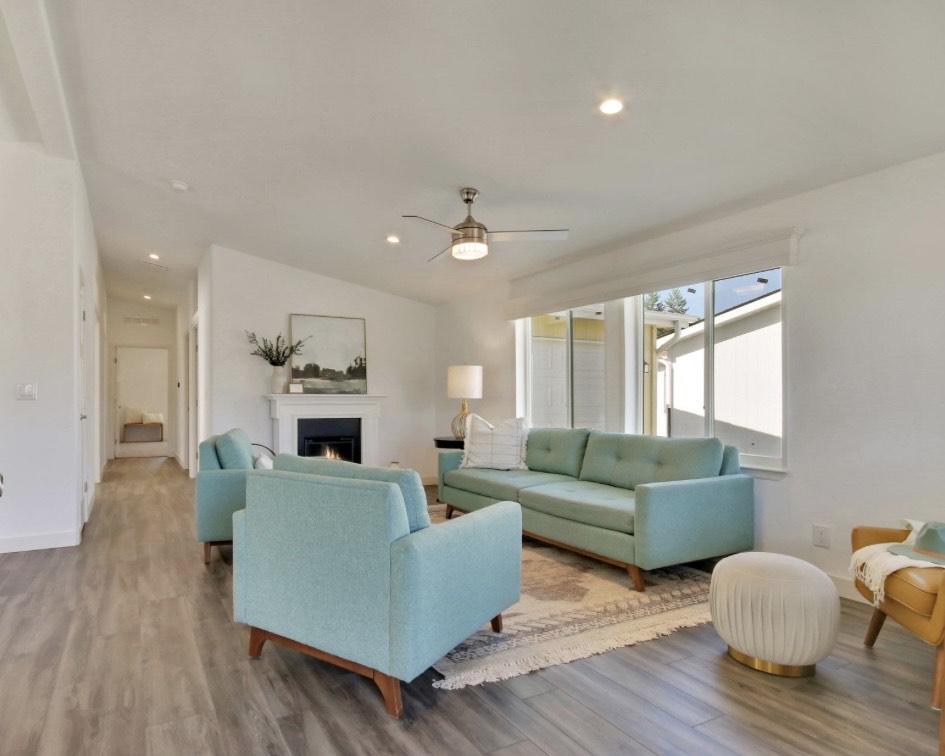 Contemporary living room flooring